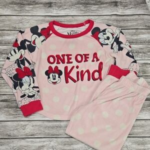 Disney Minnie Mouse 'One of a Kind' Pink Pajama Set